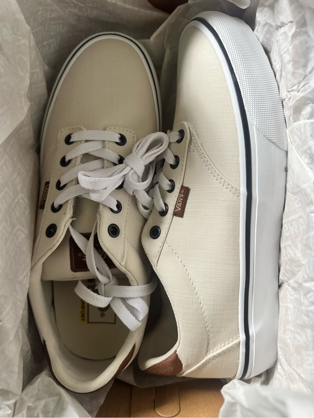 Vans Men’s Cream Canvas Low-Top Sneakers with White Sole